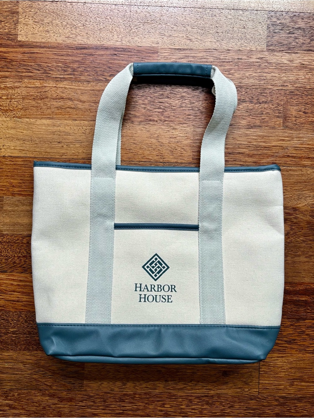 Harbor House Inn - Insulated Lands' End Canvas Pocket Tote Bag - NEW